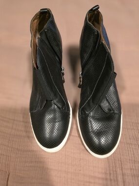 Women’s Black Perforated Wedge Sneakers with Side Zip